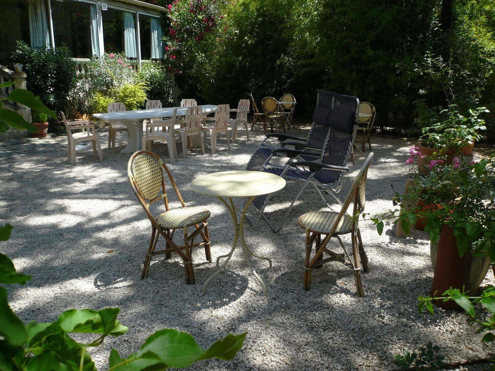 Hotel Le Victoria Draguignan Exterior photo